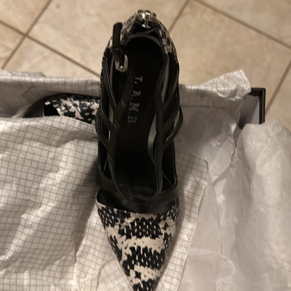 Blk/white leather, Blk patent heel by LAMB Size6 1/2 - Picture 5 of 8